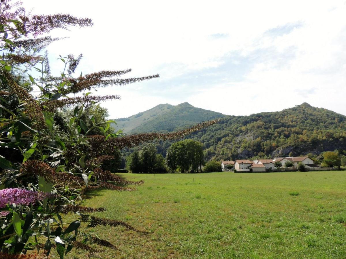 Moderne De * Lourdes